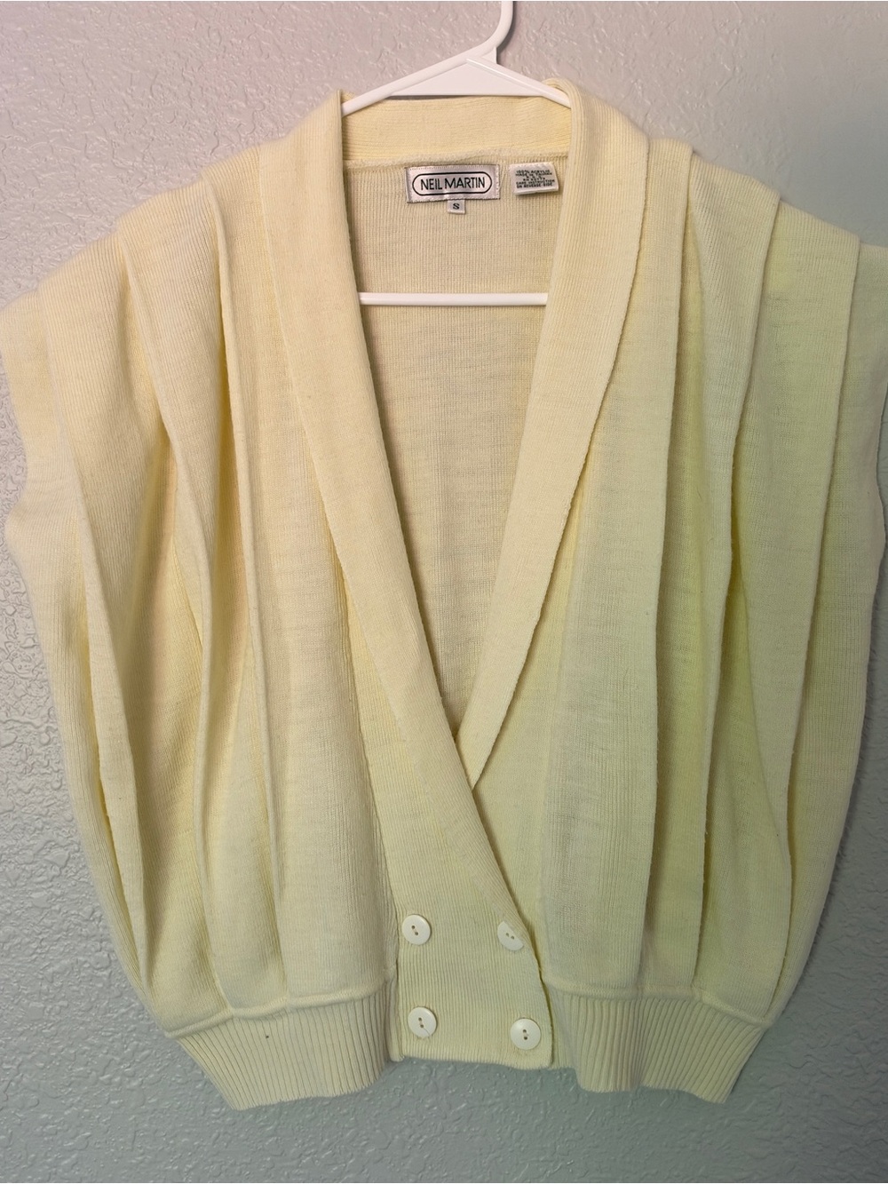 Vintage 1980s Women's Cream Button Front Sleeveless Sweater Cardigan